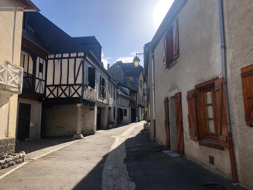 Agreable Maison Au Centre D'Arreau Pour 8 Pers Экстерьер фото