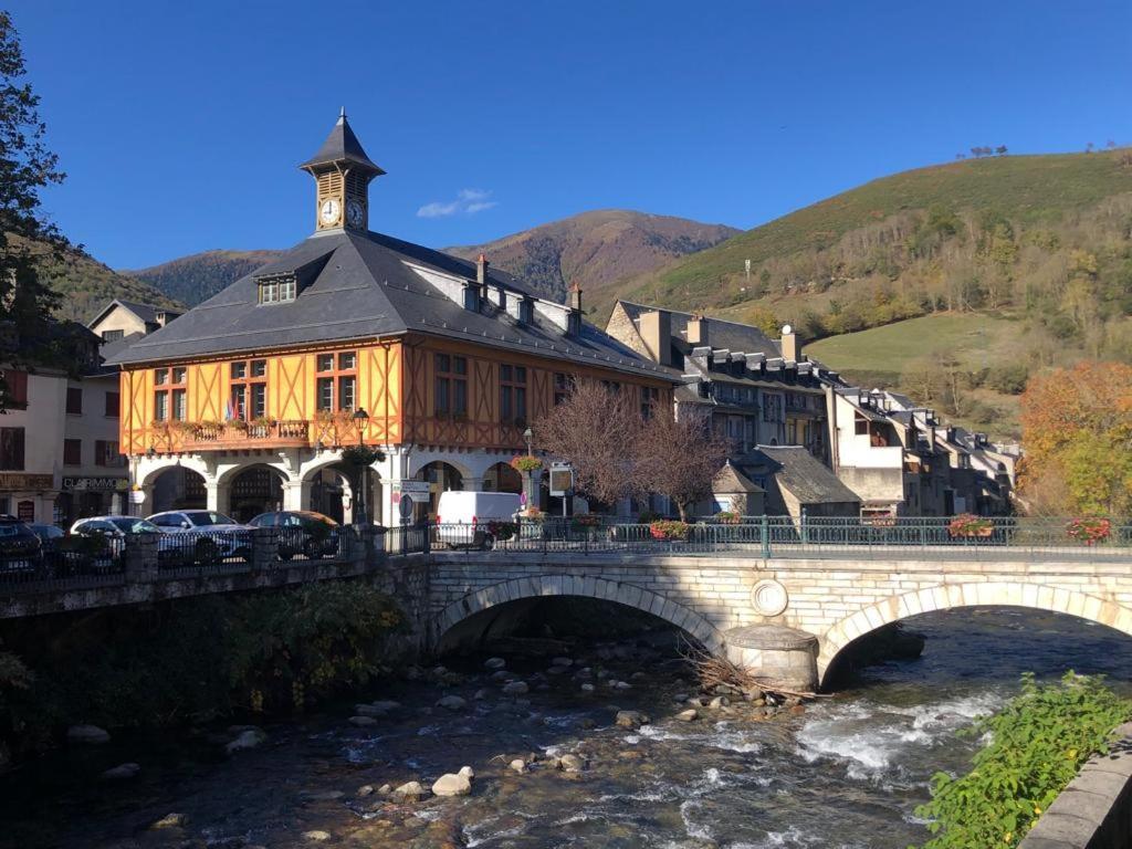 Agreable Maison Au Centre D'Arreau Pour 8 Pers Экстерьер фото